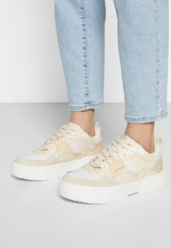 Buffalo VEGAN RSE V2 LOW - Sneaker Low - White/cream -Buffalo Verkaufsgeschäft 05e4008683e346ee907b190c8a3d9ad9