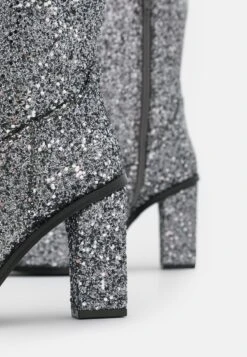 Buffalo VEGAN ZOE BOOT - High Heel Stiefel - Gun Glitter 11 Buffalo VEGAN ZOE BOOT - High Heel Stiefel - Gun Glitter -Buffalo Verkaufsgeschäft 26c564eecc00464bb07d5cf2f01244c7