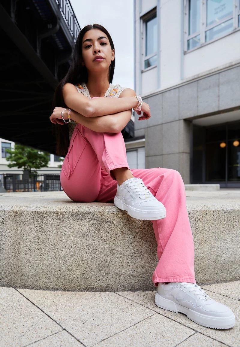 Buffalo VEGAN RSE V2 LOW - Sneaker Low - White 1 Buffalo VEGAN RSE V2 LOW - Sneaker Low - White