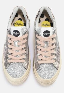 Buffalo PAIRED LO - Sneaker Low - Silver 9 Buffalo PAIRED LO - Sneaker Low - Silver -Buffalo Verkaufsgeschäft 638bc8ff69ba4cc395f2d997212895ef