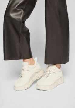 Buffalo VEGAN CORIN - Sneaker Low - Cream -Buffalo Verkaufsgeschäft 69252fa6a6e64872bbffef414af68acd