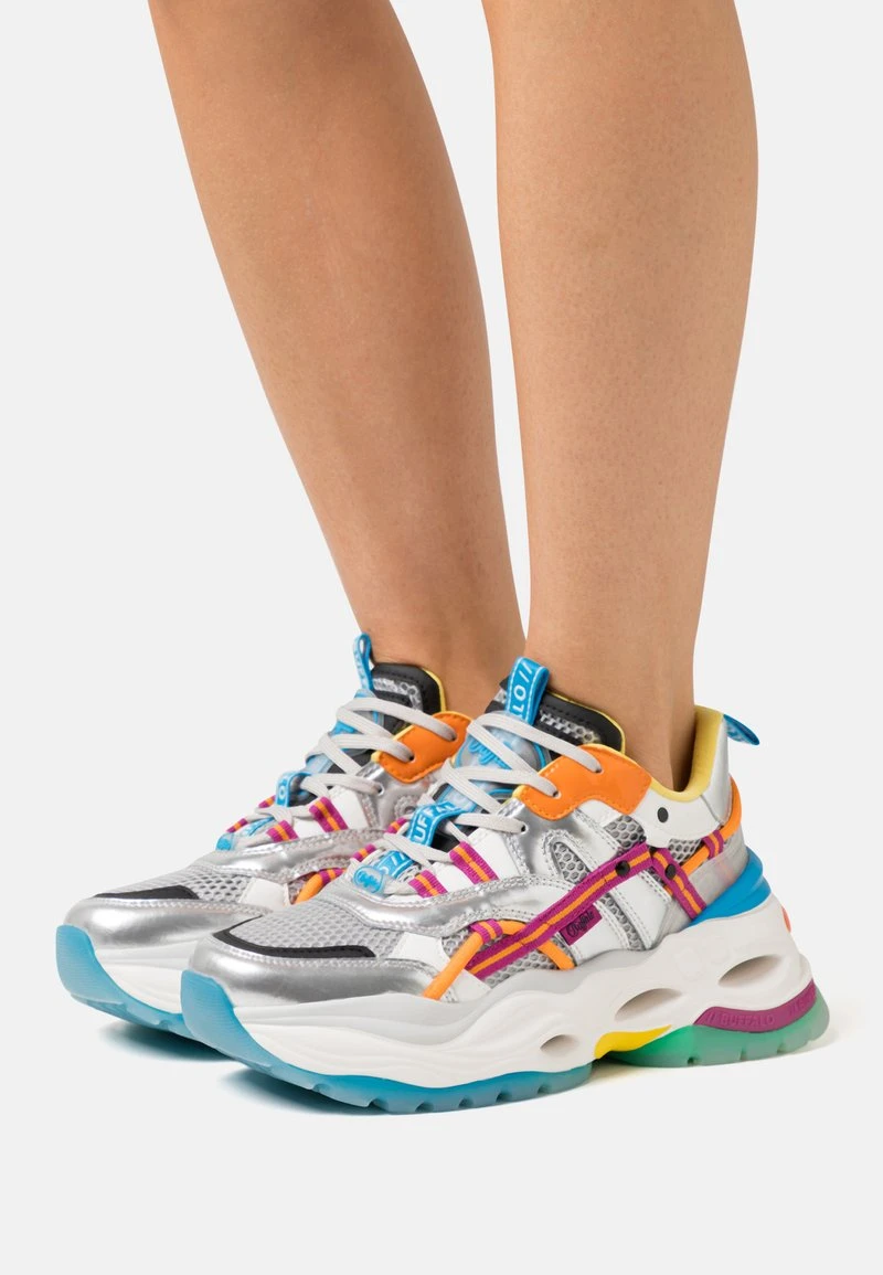 Buffalo TRIPLET HOLLOW - Sneaker Low - Silver/purple 1 Buffalo TRIPLET HOLLOW - Sneaker Low - Silver/purple