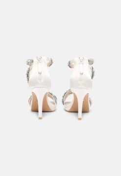 Buffalo ANNA - Riemensandalette - Ivory 9 Buffalo ANNA - Riemensandalette - Ivory -Buffalo Verkaufsgeschäft 766973f4d55b440ba60bacc9932d15c5