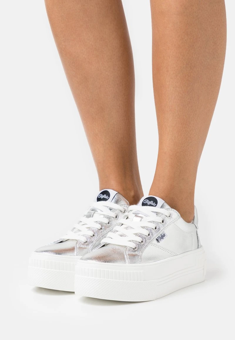 Buffalo PAIRED - Sneaker Low - Silver 1 Buffalo PAIRED - Sneaker Low - Silver