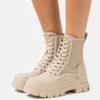 Buffalo ASPHA COM LACEUP MID - Schnürstiefelette - Cream