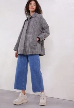 Buffalo VEGAN CORIN - Sneaker Low - Cream -Buffalo Verkaufsgeschäft e62e80613f8a4873afc96b28935266e9