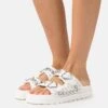 Buffalo EVE HEART - Pantolette Hoch - Offwhite