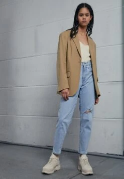 Buffalo VEGAN CHAI - Sneaker Low - Cream -Buffalo Verkaufsgeschäft fd7cebffbf364b05ad45cdf17b4d819b